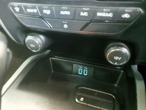 Ford Everest 2.2TDCi XLT - Image 15