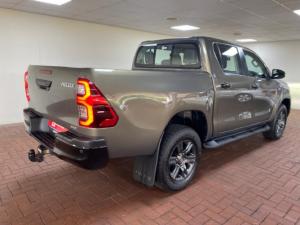 Toyota Hilux 2.8GD-6 double cab 4x4 Raider auto - Image 4