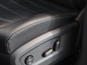 Volkswagen Caravelle 2.0BiTDI Highline 4Motion - Image 22