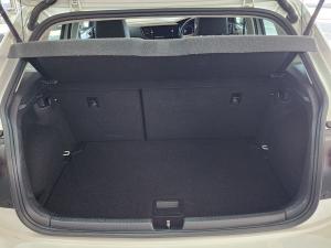 Volkswagen Polo hatch 1.0TSI Life manual - Image 13