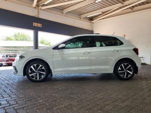 Volkswagen Polo hatch 1.0TSI Life manual - Image 5