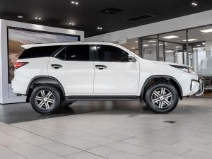 Toyota Fortuner 2.4GD-6 auto - Image 9