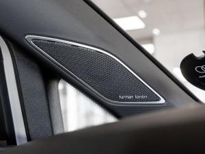 Volkswagen Golf R - Image 16