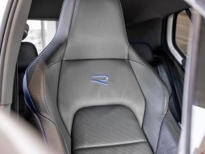 Volkswagen Golf R - Image 18