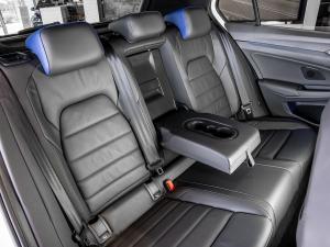 Volkswagen Golf R - Image 19