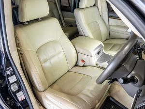 Toyota Land Cruiser 200 4.5D-4D V8 VX-R - Image 17