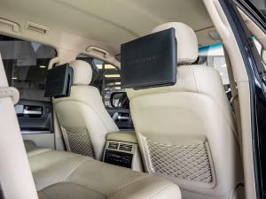 Toyota Land Cruiser 200 4.5D-4D V8 VX-R - Image 19