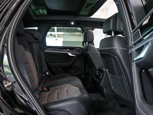 Volkswagen Touareg V6 TDI R-Line - Image 16