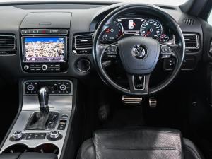 Volkswagen Touareg V6 TDI Luxury - Image 18