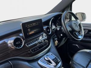 Mercedes-Benz V-Class V250d Avantgarde AMG Line - Image 11
