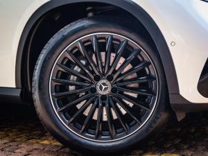 Mercedes-Benz GLC GLC300d 4Matic Avantgarde - Image 2