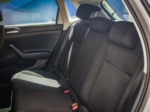 Volkswagen Polo hatch 1.0TSI - Image 12