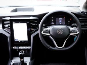 Volkswagen Amarok 2.0TDI double cab Life auto - Image 13