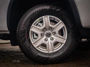 Volkswagen Amarok 2.0TDI double cab Life auto - Image 2