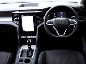 Volkswagen Amarok 2.0TDI double cab Life auto - Image 9