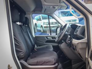 Volkswagen Crafter 35 2.0TDi MWB 103KW automaticP/V - Image 8