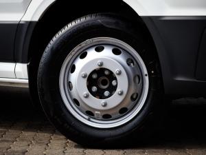 Volkswagen Crafter 50 2.0TDi 120KW Xlwb automaticP/V - Image 2