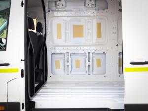 Volkswagen Crafter 50 2.0TDi 120KW Xlwb automaticP/V - Image 8