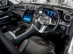 Mercedes-Benz C-Class C220d Avantgarde - Image 10