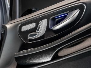 Mercedes-Benz V-Class V300d Exclusive - Image 16