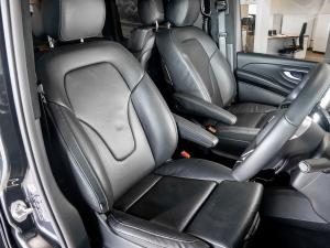 Mercedes-Benz V-Class V300d Exclusive - Image 17