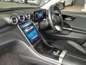 Mercedes-Benz C-Class C200 Avantgarde - Image 11
