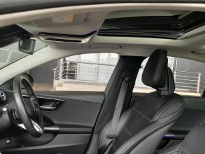 Mercedes-Benz C-Class C200 Avantgarde - Image 12
