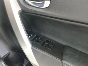 Toyota Corolla 2.0 Exclusive automatic VSC - Image 19