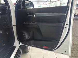 Toyota Hilux 2.8GD-6 double cab 4x4 GR-Sport - Image 13