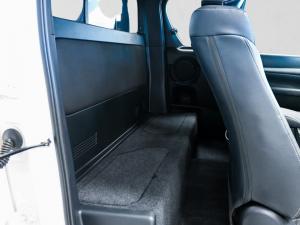 Toyota Hilux 2.8GD-6 Xtra cab 4x4 Legend auto - Image 27