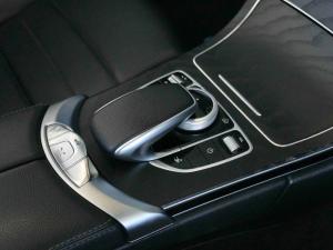 Mercedes-Benz C200 Cabrio automatic - Image 18