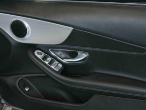 Mercedes-Benz C200 Cabrio automatic - Image 21