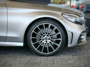 Mercedes-Benz C200 Cabrio automatic - Image 6