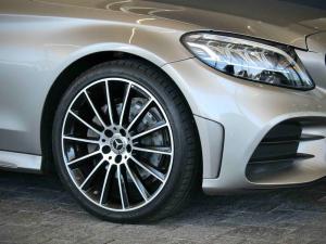 Mercedes-Benz C200 Cabrio automatic - Image 7