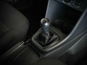 Volkswagen Polo Vivo hatch 1.4 Trendline - Image 14