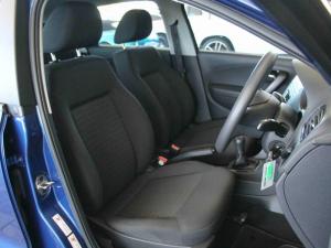 Volkswagen Polo Vivo hatch 1.4 Trendline - Image 18