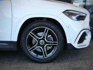 Mercedes-Benz GLA GLA200 Progressive