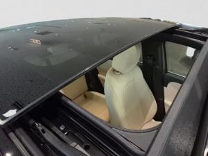 Mercedes-Benz GLA GLA200 - Image 9