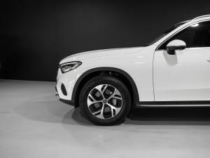 Mercedes-Benz GLC GLC300 4Matic Avantgarde - Image 17