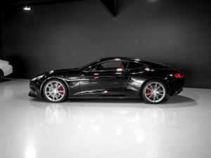 Aston Martin Vanquish coupe - Image 5