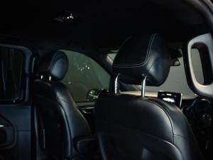 Mercedes-Benz V-Class V250d - Image 30