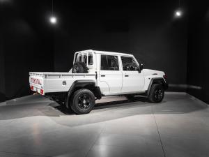Toyota Land Cruiser 79 2.8GD-6 double cab - Image 2