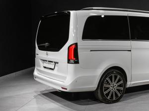Mercedes-Benz V-Class V300d Exclusive - Image 28