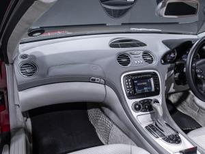 Mercedes-Benz SL 55 AMG - Image 19