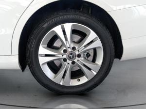 Mercedes-Benz C-Class C180 - Image 16