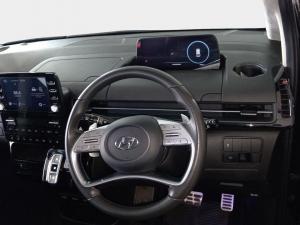 Hyundai Staria 2.2D Luxury - Image 12