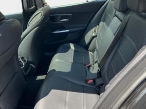 Mercedes-Benz C-Class C200 Avantgarde - Image 9