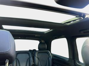 Mercedes-Benz V-Class V250d Avantgarde AMG Line - Image 15