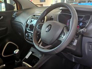 Renault Captur 66kW turbo Blaze - Image 11