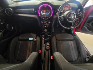 MINI Hatch Cooper Hatch 5-door - Image 10